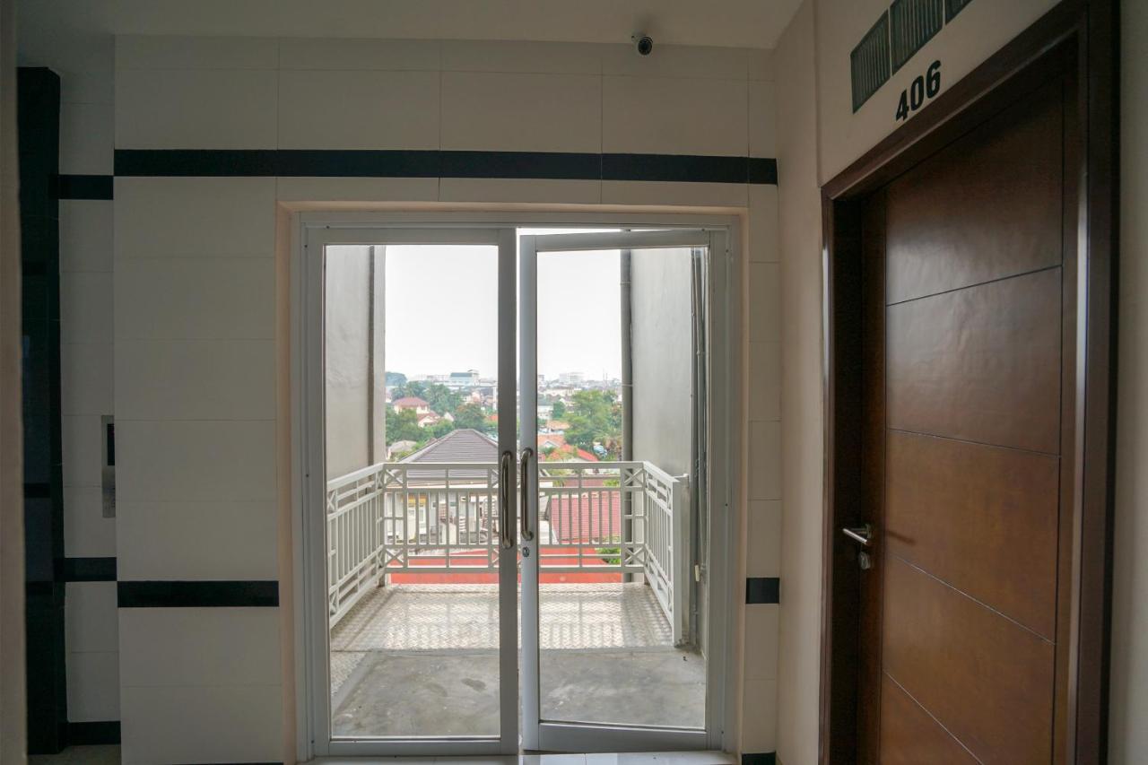 Oyo 616 Express Inn Palembang Bagian luar foto