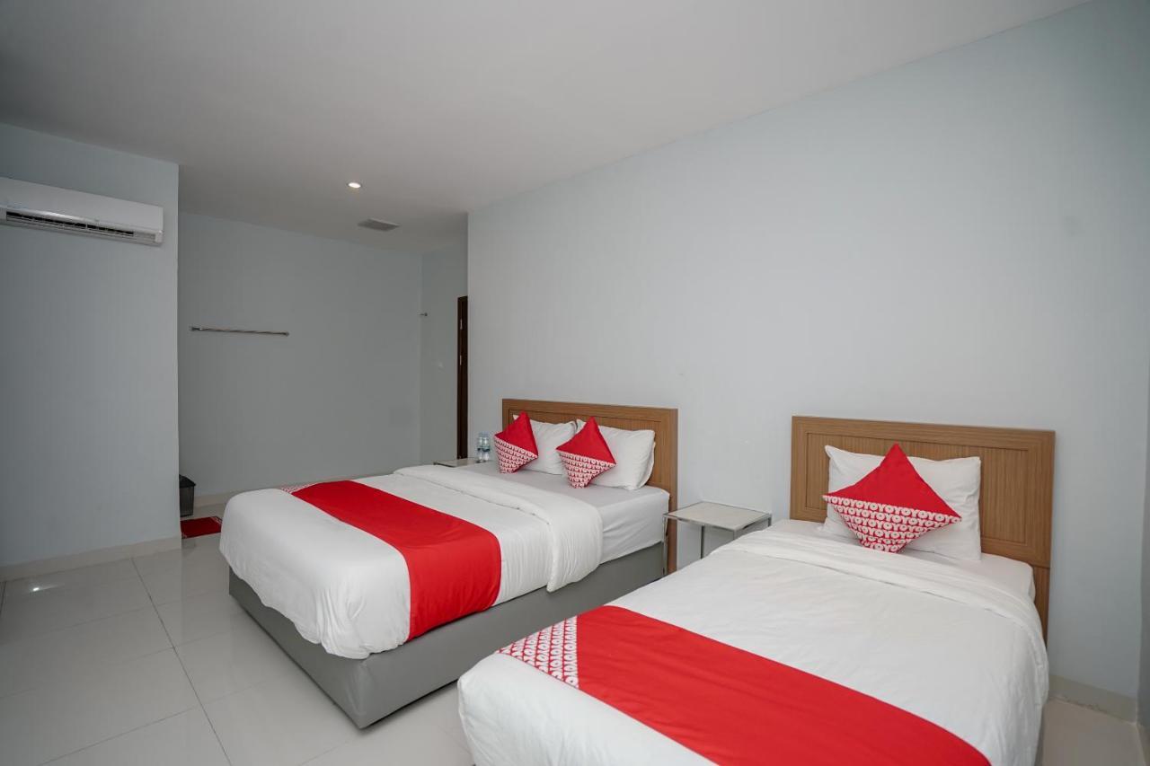 Oyo 616 Express Inn Palembang Bagian luar foto