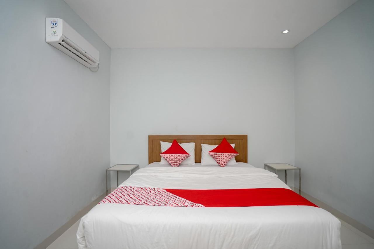Oyo 616 Express Inn Palembang Bagian luar foto